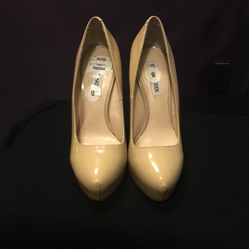 Patent leather Steve Madden heels